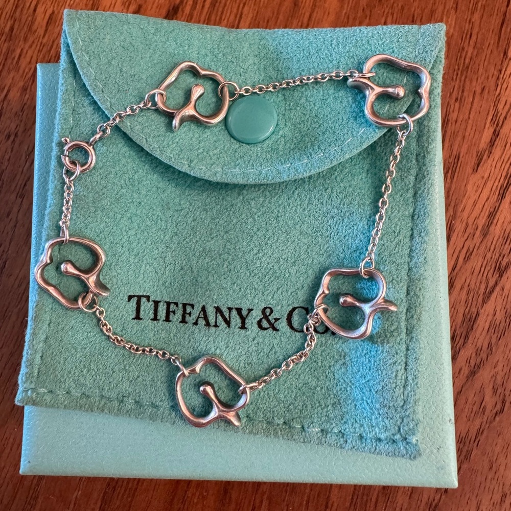 Auth Tiffany & Co. Elsa Peretti Apple Bracelet 7” SV sterling silver 925
